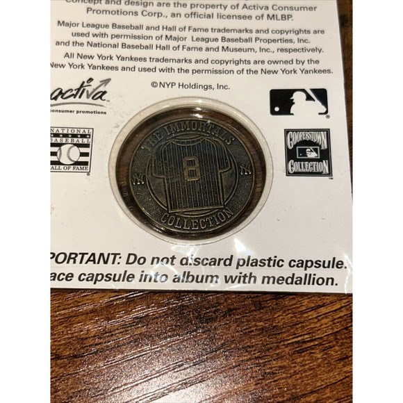 Yogi Berra 2005 New York Yankees NY Post Medallion Coin The Immortals Collection - Picture 6 of 7
